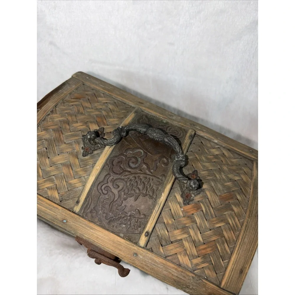 Vintage 80s Treasure Chest Bamboo Trinket Box Rustic Herringbone Pattern Aged